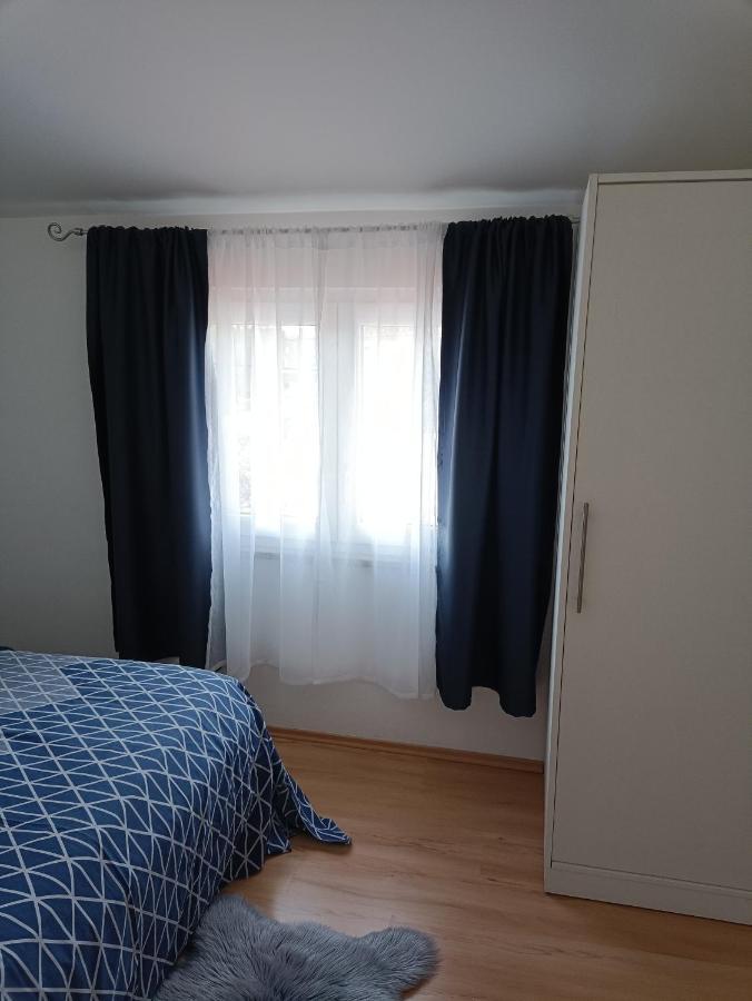 Apartment Dorina Buje Buitenkant foto